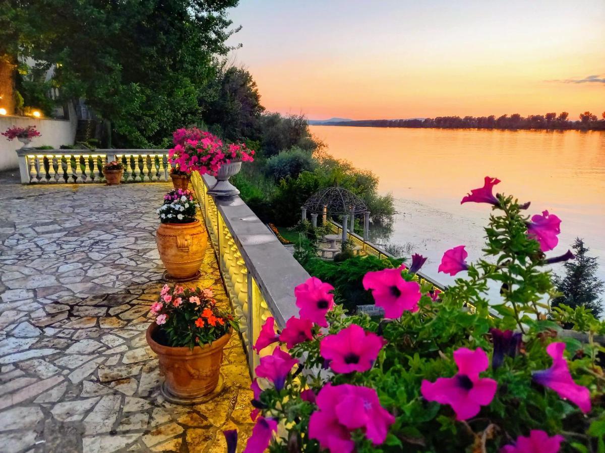 Vila Jugovo S Smederevo Buitenkant foto