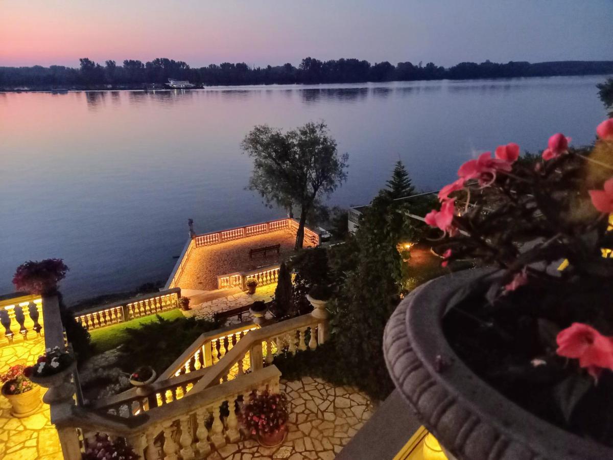 Vila Jugovo S Smederevo Buitenkant foto